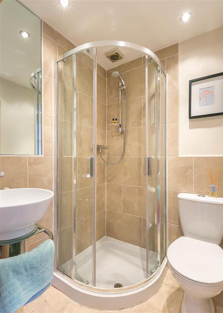 En-Suite (Bed3)