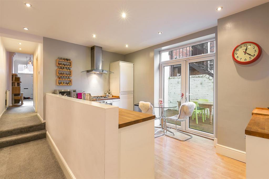 Kitchen/Breakfast Room