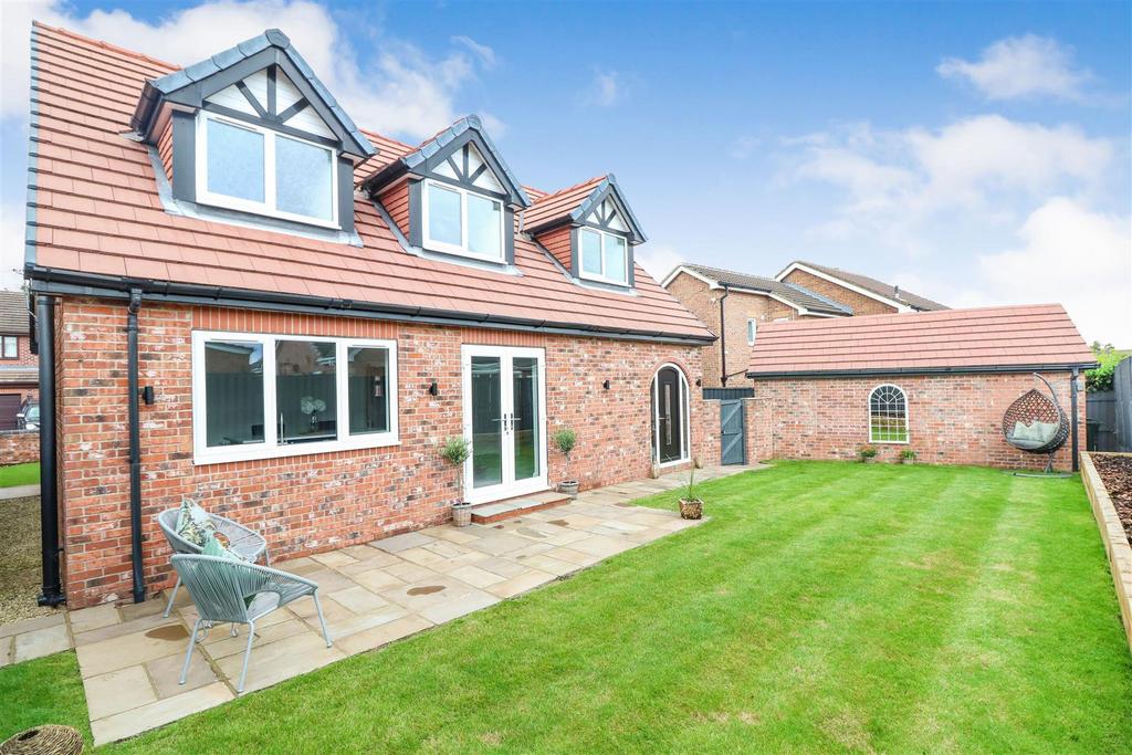 Ashwell Close, Shafton, Barnsley 4 bed detached bungalow for sale £