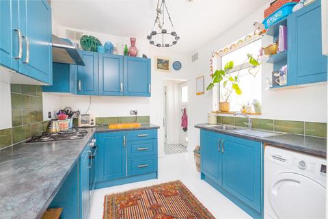 82 Quantock Road, Bristol, BS3 4PE