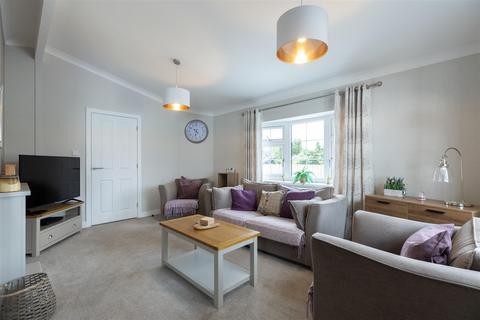 2 bedroom property for sale, Burnbank, Blairgowrie