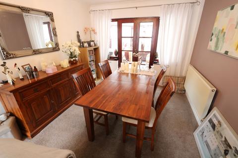 14 Grays End Close, Grays, RM17 5QR