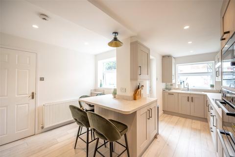 3 The Celandines, Wombourne, Wolverhampton, WV5 8HZ