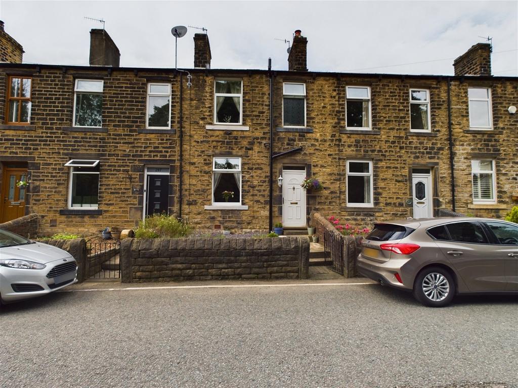 Huddersfield Road, Diggle, Saddleworth 3 bed terraced house for sale