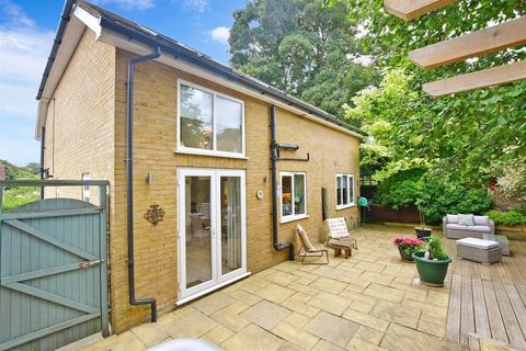 Park View Shepherdswell Road, Eythorne, Dover, CT15 4AD