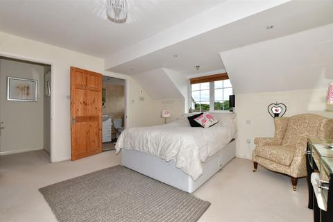 3 bedroom detached house for sale, Shepherdswell Road, Eythorne, Dover, Kent