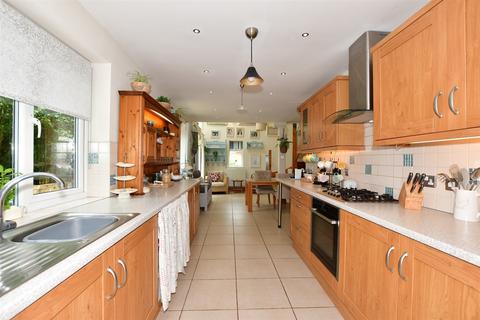 3 bedroom detached house for sale, Shepherdswell Road, Eythorne, Dover, Kent