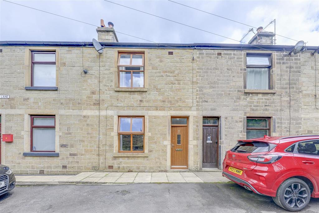 Lumb Holes Lane, Cowpe, Rossendale 2 bed terraced house £750 pcm (£173 pw)