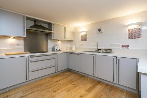 8b High Street, Penicuik, EH26 8HW
