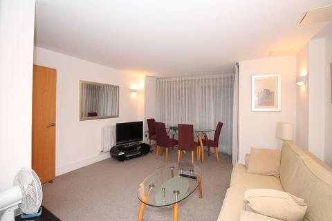 2 bedroom apartment to rent, Turner House