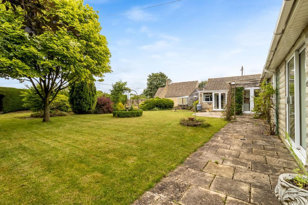 Down Ampney, Cirencester, Gloucestershire, GL7 5 bed detached house for