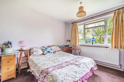 2 bedroom detached bungalow for sale, Fleet,  Hampshire,  GU52