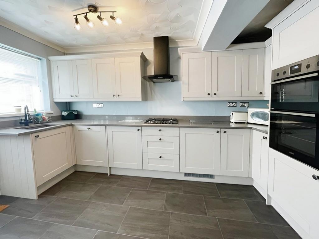 Llys Y Celyn, Mornington Meadows... 3 bed terraced house for sale £