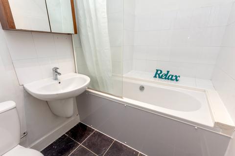 Flat F, 48 Ashvale Place, Aberdeen, AB10 6QA