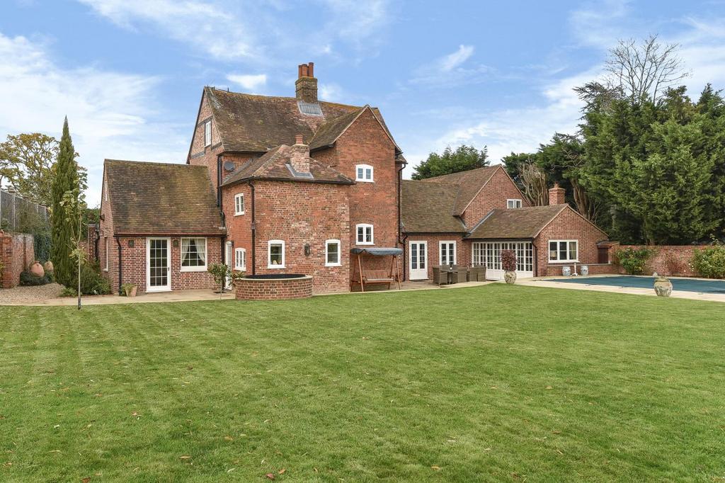 Winkfield Lane, Winkfield, Windsor, Berkshire, SL4 7 bed detached house