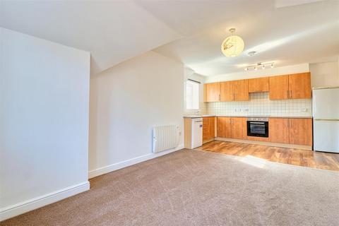 2 bedroom flat to rent, Manor Fold, Horsforth, Leeds, West Yorkshire, UK, LS18