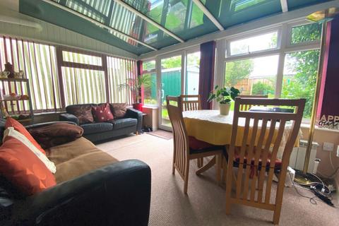 5 Brookfield Road, Northampton, NN2 7LT
