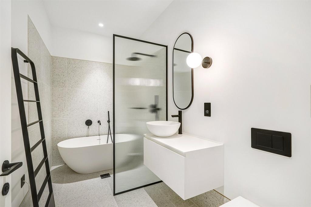 Modern Bathroom