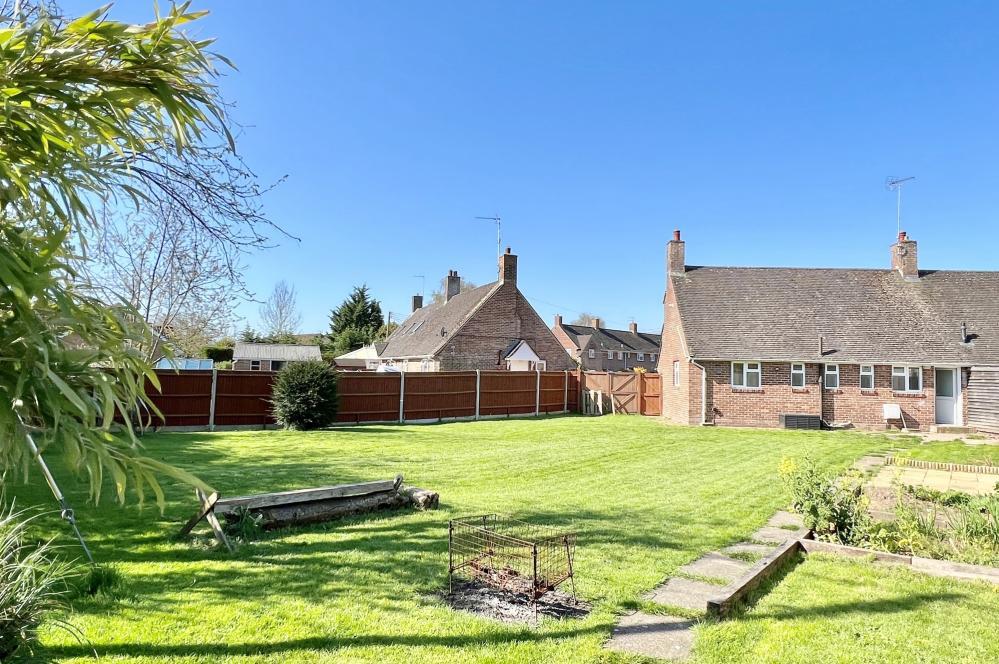 Wessex Estate, Ringwood, BH24 1XD 2 bed bungalow for sale £325,000