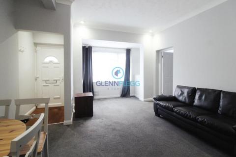 1 bedroom apartment to rent, Hencroft Street North, Slough