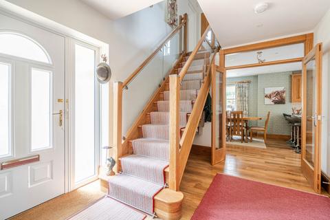 Walnut House, 28 Windmill Road, Minchinhampton, Stroud, GL6 9DZ