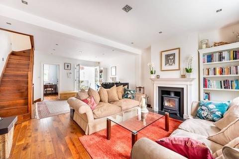15 Farmer Street, London, W8 7SN