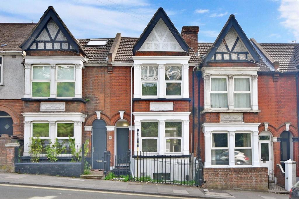 Chatham Hill, Chatham, Kent 3 bed terraced house for sale £300,000