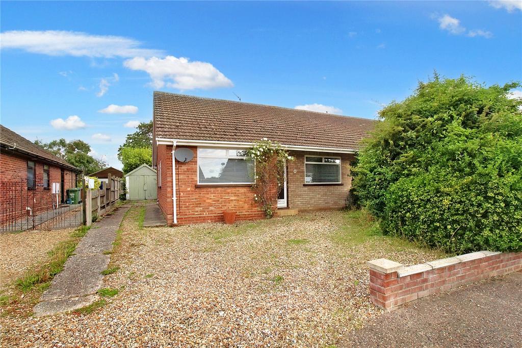 Berrington Road, Hellesdon, Norwich, Norfolk, NR6 3 bed bungalow for