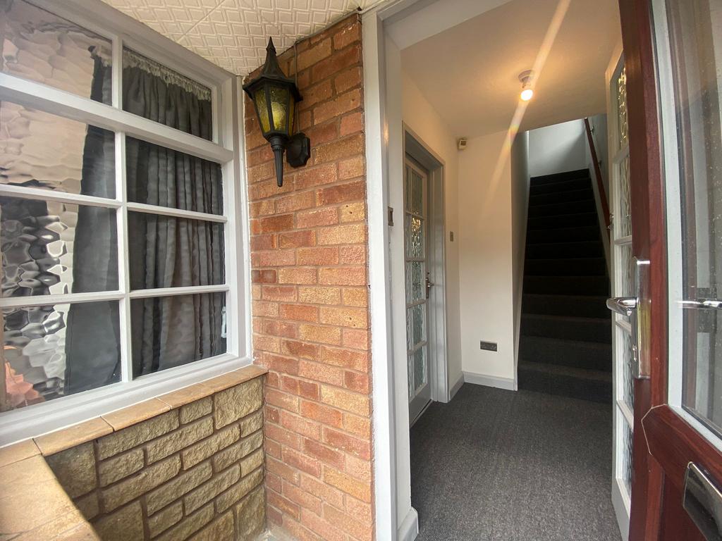Seymour Road, Stourbridge DY9 3 bed detached house £1,300 pcm (£300 pw)