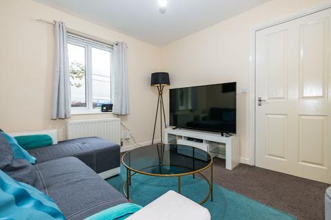 39 Saddlecote Close, Manchester, M8 5QE