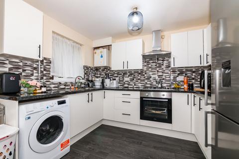 39 Saddlecote Close, Manchester, M8 5QE