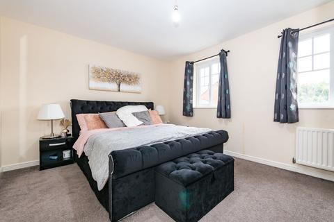39 Saddlecote Close, Manchester, M8 5QE