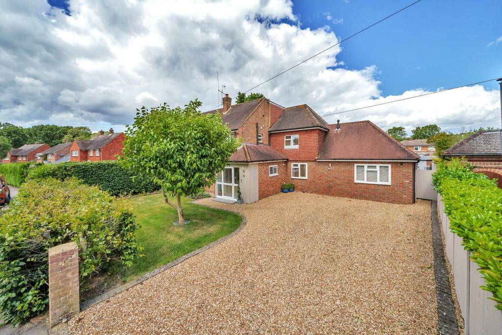 Northcote Crescent, West Horsley, KT24 4 bed semidetached house £899,950