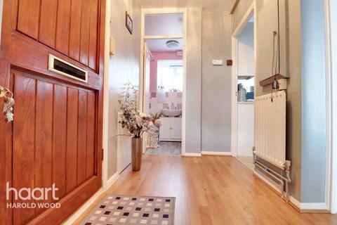 3, Denbigh House Kingsbridge Circus, Romford, RM3 8NP