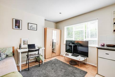 Studio for sale, Rochester Terrace, Camden