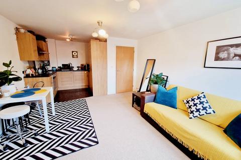 1 bedroom apartment for sale, St. Thomas Road, Brentwood CM14