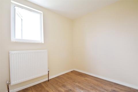4 bedroom semi-detached house for sale - Osborne Square, Dagenham, RM9