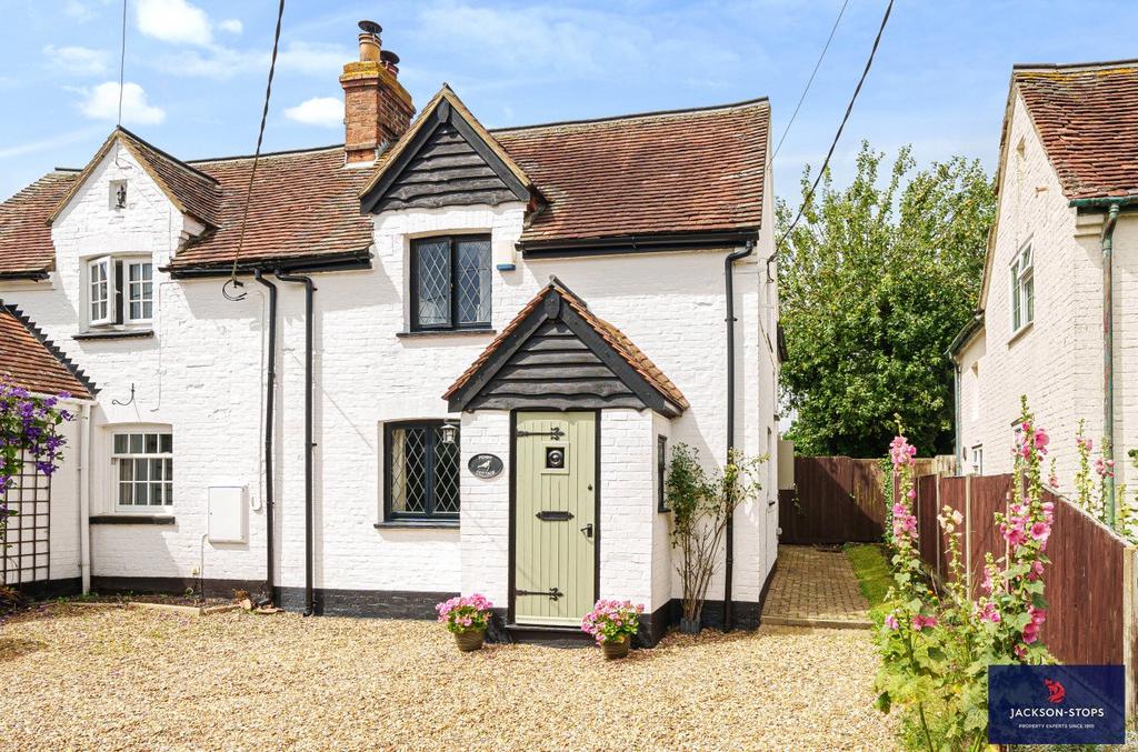 Higher Rads End, Eversholt, Bedfordshire, MK17 3 bed semidetached