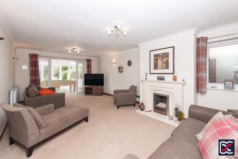 4 bedroom detached house for sale, Berry Lane, Wootton NN4