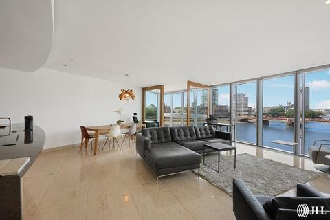 3 bedroom apartment to rent, St George Wharf London SW8