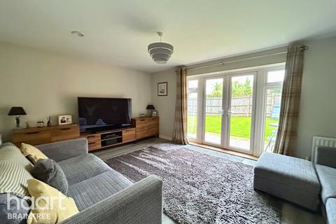 6 Hawthorn Way, Black Notley, Braintree, CM77 8FX