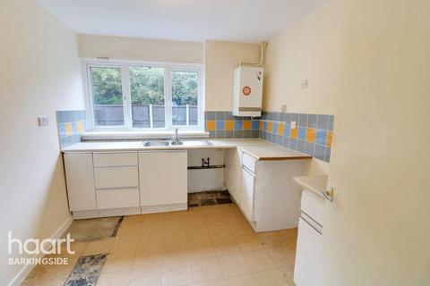 3 bedroom terraced house for sale, Asthall Gardens, Barkingside