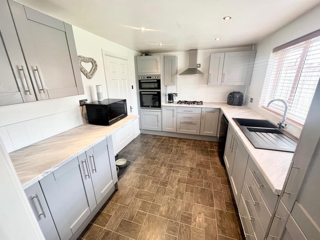 Billingham TS23 5 bed detached house for sale £300,000
