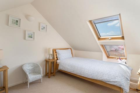 134 Reading Road, Henley-on-thames, RG9 1DN