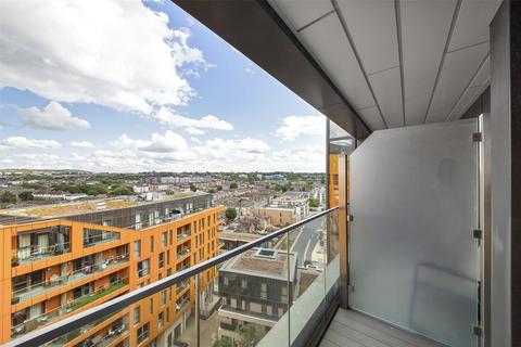 3 bedroom apartment for sale, Cable Walk, Greenwich, SE10