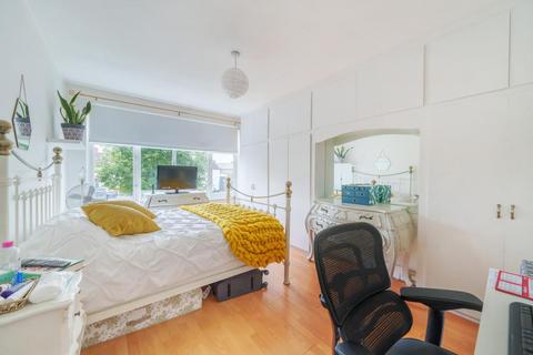 105 Upper Elmers End Road, Beckenham, BR3 3QX