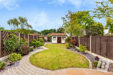 3 bedroom bungalow for sale - Percival Road, Hornchurch, RM11