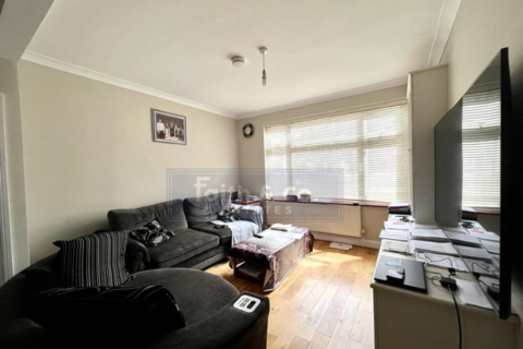 6 bedroom semi-detached house to rent, Fern Lane, Hounslow TW5