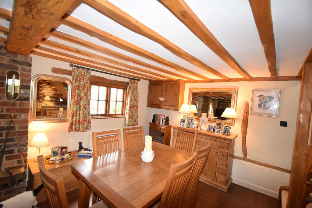 Cuxham Road, Watlington 2 bed cottage for sale £499,995