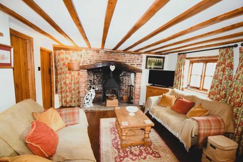 2 bedroom cottage for sale, Cuxham Road, Watlington